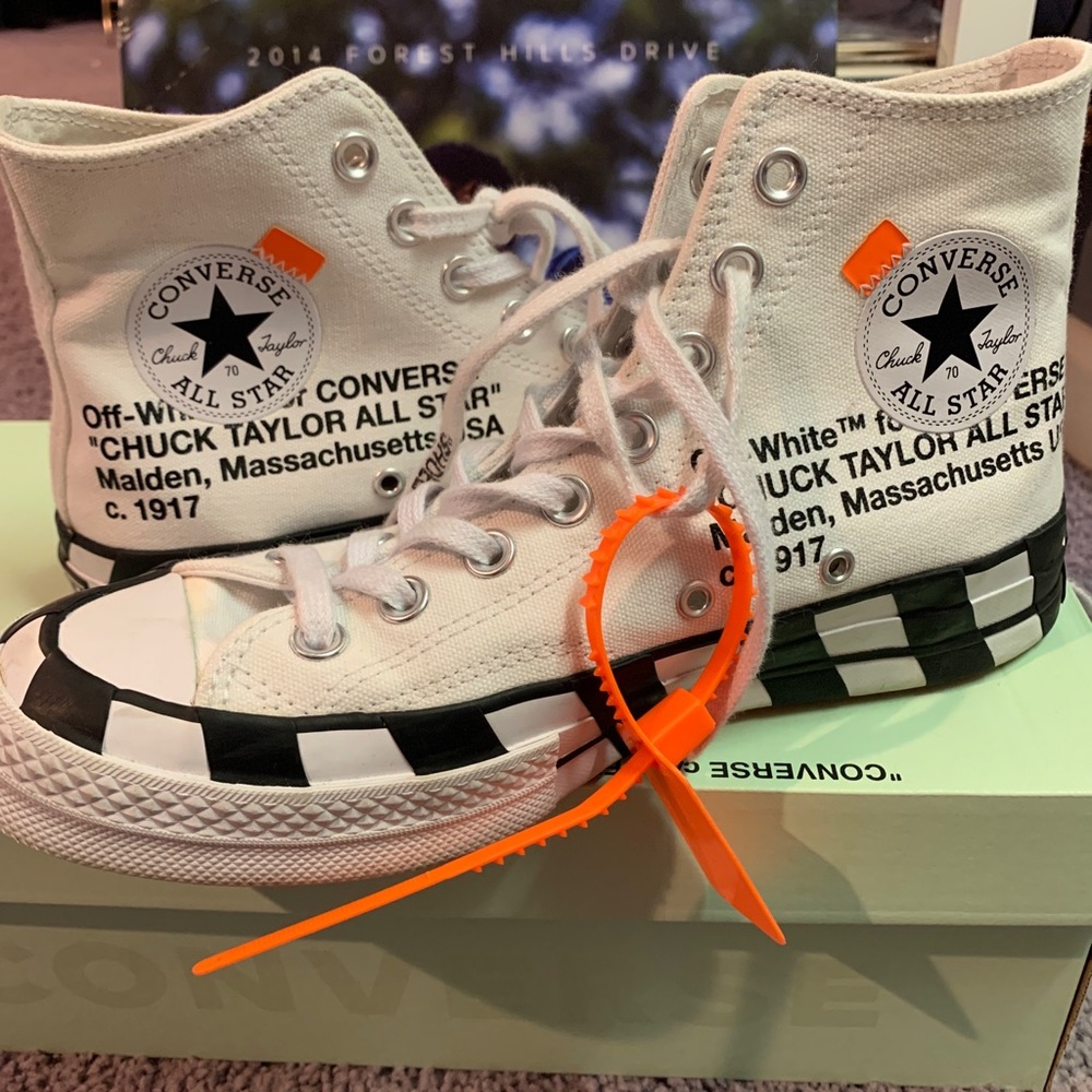 OFF-WHITE x Chuck 70 ‘White’